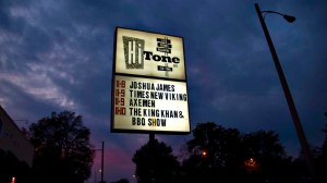 P1060548_HITone_sign_Memphis_800